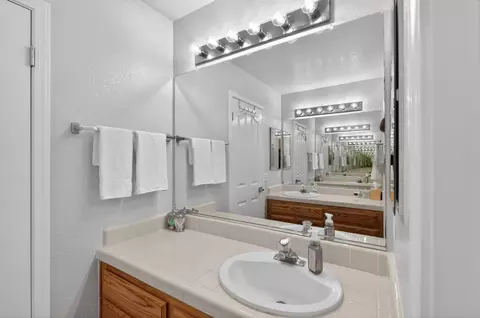 Bath - 8001 Landmark Pl, Antelope, CA 95843 photo 4 of 4