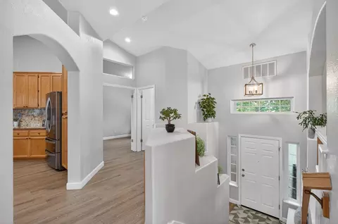 Entry Way - 8001 Landmark Pl, Antelope, CA 95843 photo 2 of 5