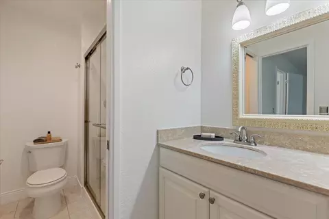 Bath - 331 Caliente Cir, San Leandro, CA 94578 photo 3 of 4