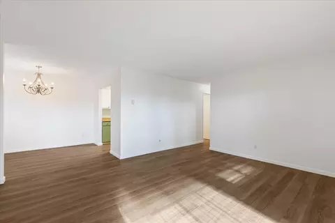 Living - 331 Caliente Cir, San Leandro, CA 94578 photo 2 of 4