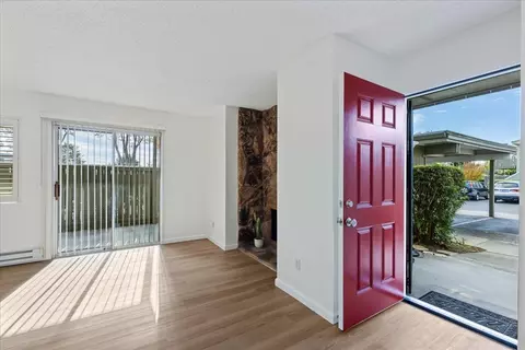 Entry Way - 331 Caliente Cir, San Leandro, CA 94578 photo 1 of 1