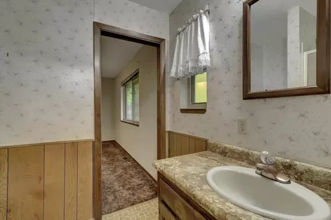 Bath - 13032 Thistle Loop, Penn Valley, CA 95946 photo 5 of 5
