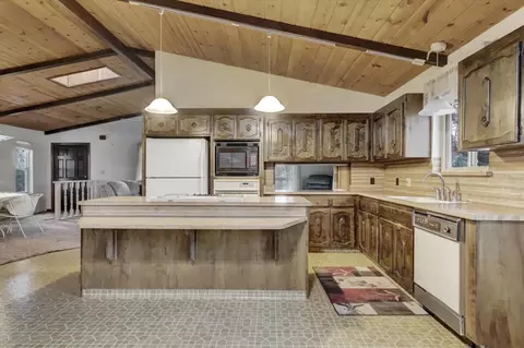 Kitchen - 13032 Thistle Loop, Penn Valley, CA 95946 photo 2 of 4