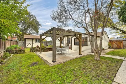 Exterior - 3048 Garfield Ave, Carmichael, CA 95608 photo 12 of 18
