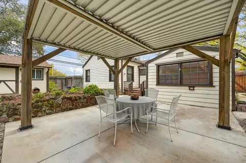 Exterior - 3048 Garfield Ave, Carmichael, CA 95608 photo 8 of 18