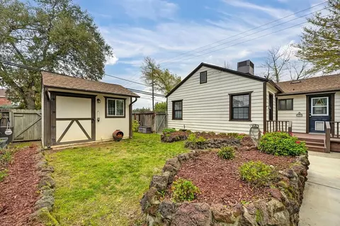 Exterior - 3048 Garfield Ave, Carmichael, CA 95608 photo 13 of 18