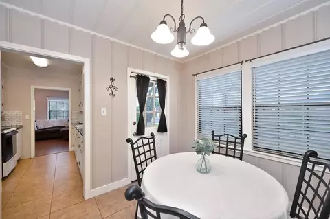 Dining - 3048 Garfield Ave, Carmichael, CA 95608 photo 4 of 4
