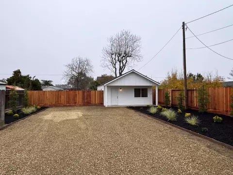 799 8th St, Turlock, CA 95380 photo 1