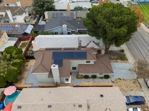 View/Area - 335 W Clover Rd, Tracy, CA 95376 photo 3 of 6