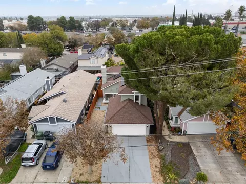 View/Area - 335 W Clover Rd, Tracy, CA 95376 photo 5 of 6