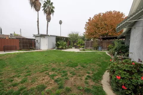 Exterior - 2209 7th St, Ceres, CA 95307 photo 13 of 17