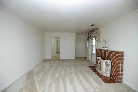 Living - 2209 7th St, Ceres, CA 95307 photo 3 of 8