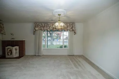 Living - 2209 7th St, Ceres, CA 95307 photo 6 of 8