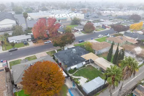 View/Area - 2209 7th St, Ceres, CA 95307 photo 4 of 7