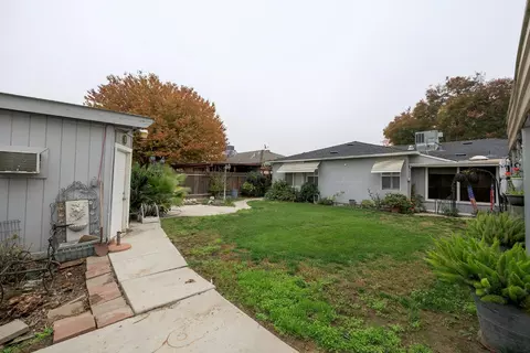 Exterior - 2209 7th St, Ceres, CA 95307 photo 11 of 17