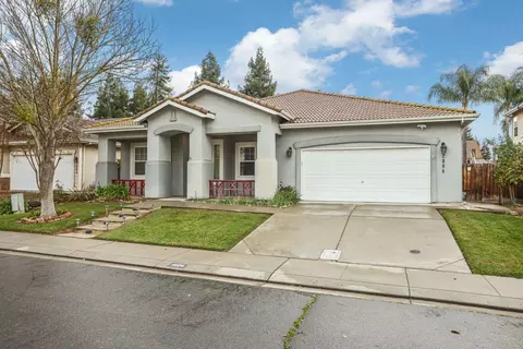 2804 Sagemill Dr, Modesto, CA 95355 photo 2