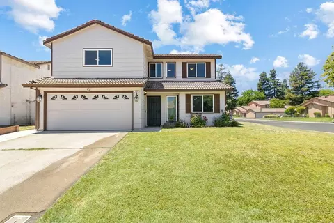 3945 Sparrow Ct, Modesto, CA 95356