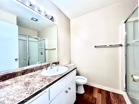 Bath - 14101 E 14th St #104, San Leandro, CA 94578 photo 3 of 4
