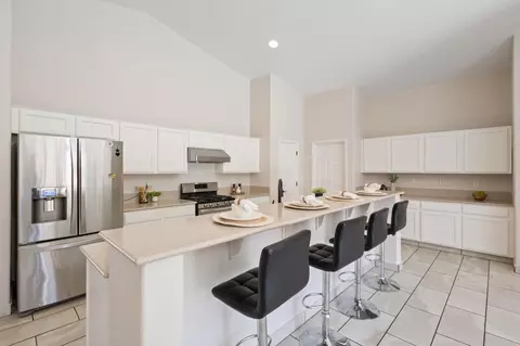 Kitchen - 609 Roadrunner Dr, Patterson, CA 95363 photo 2 of 4