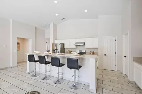 Kitchen - 609 Roadrunner Dr, Patterson, CA 95363 photo 3 of 4