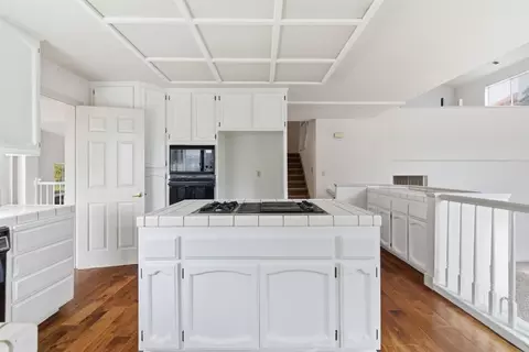 Kitchen - 1460 Cornucopia Pl, Tracy, CA 95377 photo 8 of 8