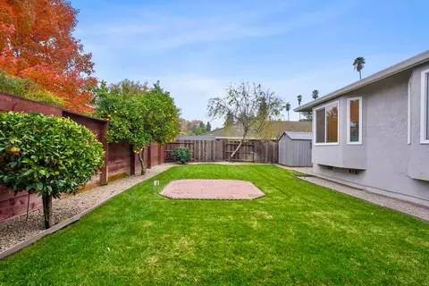 Exterior - 1820 N Berkeley Ave, Turlock, CA 95382 photo 3 of 6