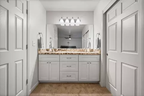 Bath - 1820 N Berkeley Ave, Turlock, CA 95382 photo 1 of 3