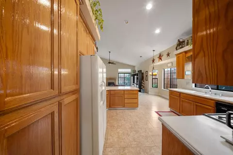 1837 Brookside Dr, Manteca, CA 95336 photo 10