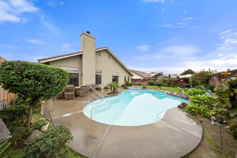 1837 Brookside Dr, Manteca, CA 95336 photo 1
