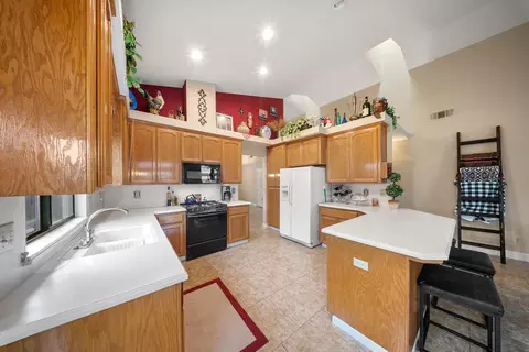 1837 Brookside Dr, Manteca, CA 95336 photo 2