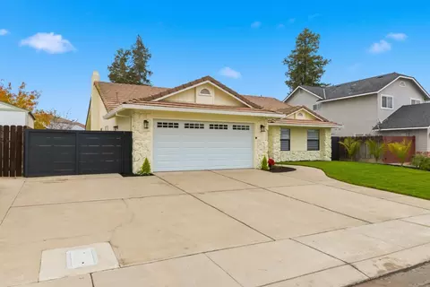 Exterior - 1671 Davis St, Ripon, CA 95366 photo 4 of 10