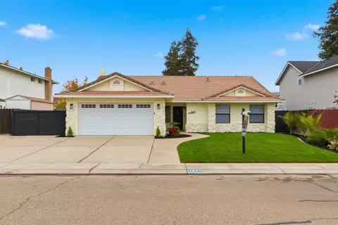 Exterior - 1671 Davis St, Ripon, CA 95366 photo 2 of 10