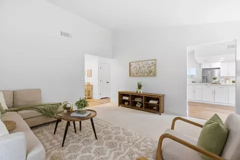 Living - 1671 Davis St, Ripon, CA 95366 photo 2 of 2