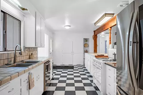 Kitchen - 19475 Murphy Rd, Pine Grove, CA 95665 photo 3 of 3