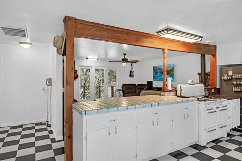 Kitchen - 19475 Murphy Rd, Pine Grove, CA 95665 photo 1 of 3