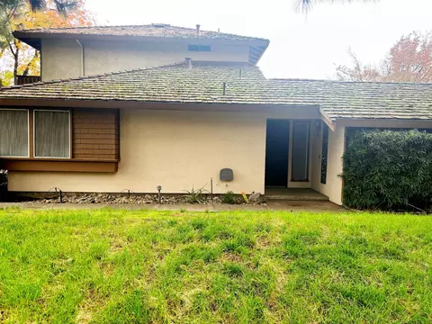 Exterior - 617 Edgebrook Ct, Modesto, CA 95354 photo 5 of 10