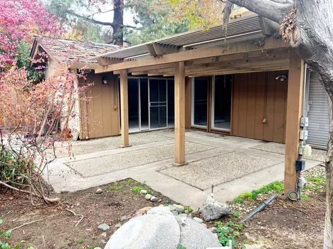 Exterior - 617 Edgebrook Ct, Modesto, CA 95354 photo 10 of 10