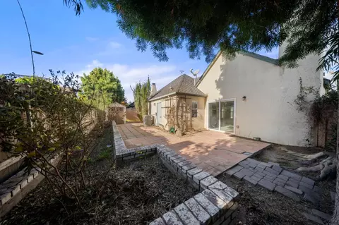 Exterior - 1128 Valencia Ct, Modesto, CA 95350 photo 4 of 8