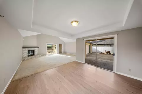 Living - 1128 Valencia Ct, Modesto, CA 95350 photo 4 of 6