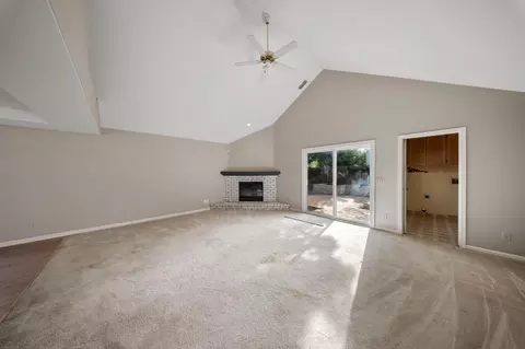 Living - 1128 Valencia Ct, Modesto, CA 95350 photo 3 of 6