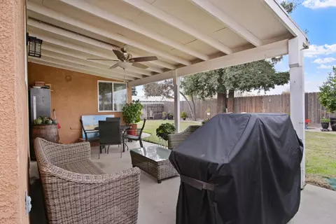 1921 Carleton Dr, Turlock, CA 95382 photo 19