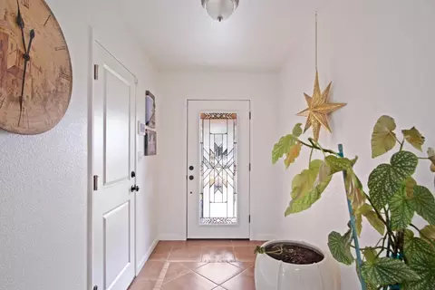 1921 Carleton Dr, Turlock, CA 95382 photo 5