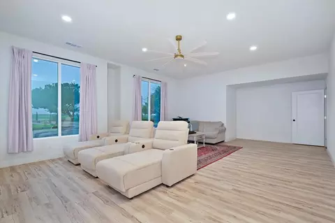 Living - 7011 Kemper Rd, Modesto, CA 95357 photo 4 of 6