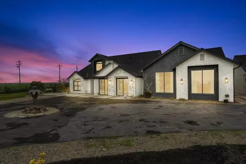 Exterior - 7011 Kemper Rd, Modesto, CA 95357 photo 13 of 15