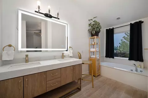 Bath - 7011 Kemper Rd, Modesto, CA 95357 photo 4 of 6