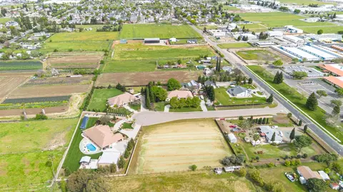 965 N Bryant Ct, Merced, CA 95341 photo 10