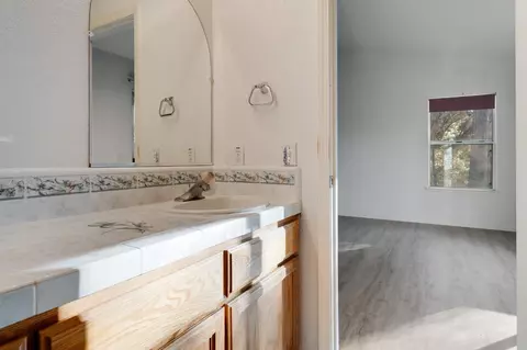 Bath - 120 Plainview Ave, Applegate, CA 95703 photo 3 of 7