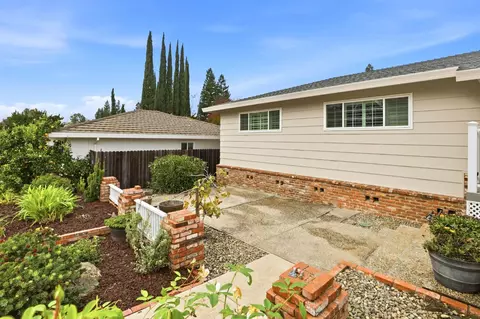 6919 Lincoln Ave, Carmichael, CA 95608 photo 3