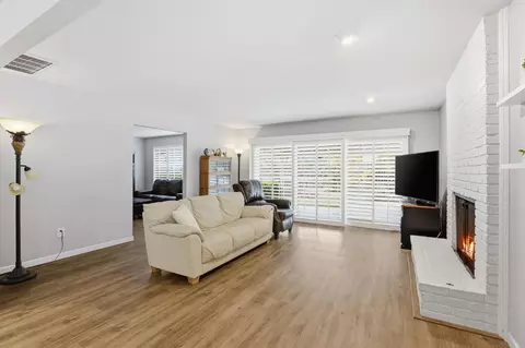 6919 Lincoln Ave, Carmichael, CA 95608 photo 15