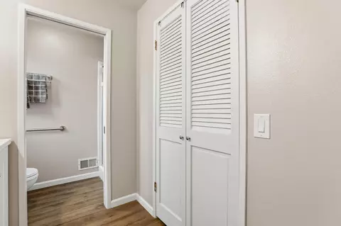 6919 Lincoln Ave, Carmichael, CA 95608 photo 23